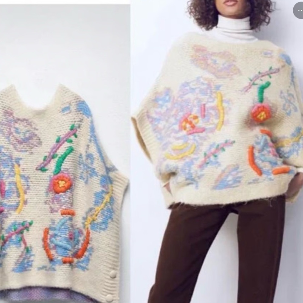 ZARA Embroidered Poncho/Jumper. Medium.